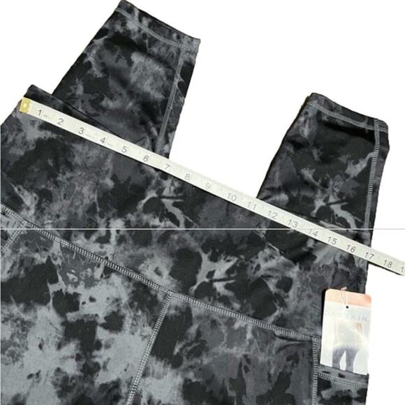 Danskin Active Leggings Soft Tapered Side Pockets Ladies Plus Size XXL NWT - Picture 4 of 8